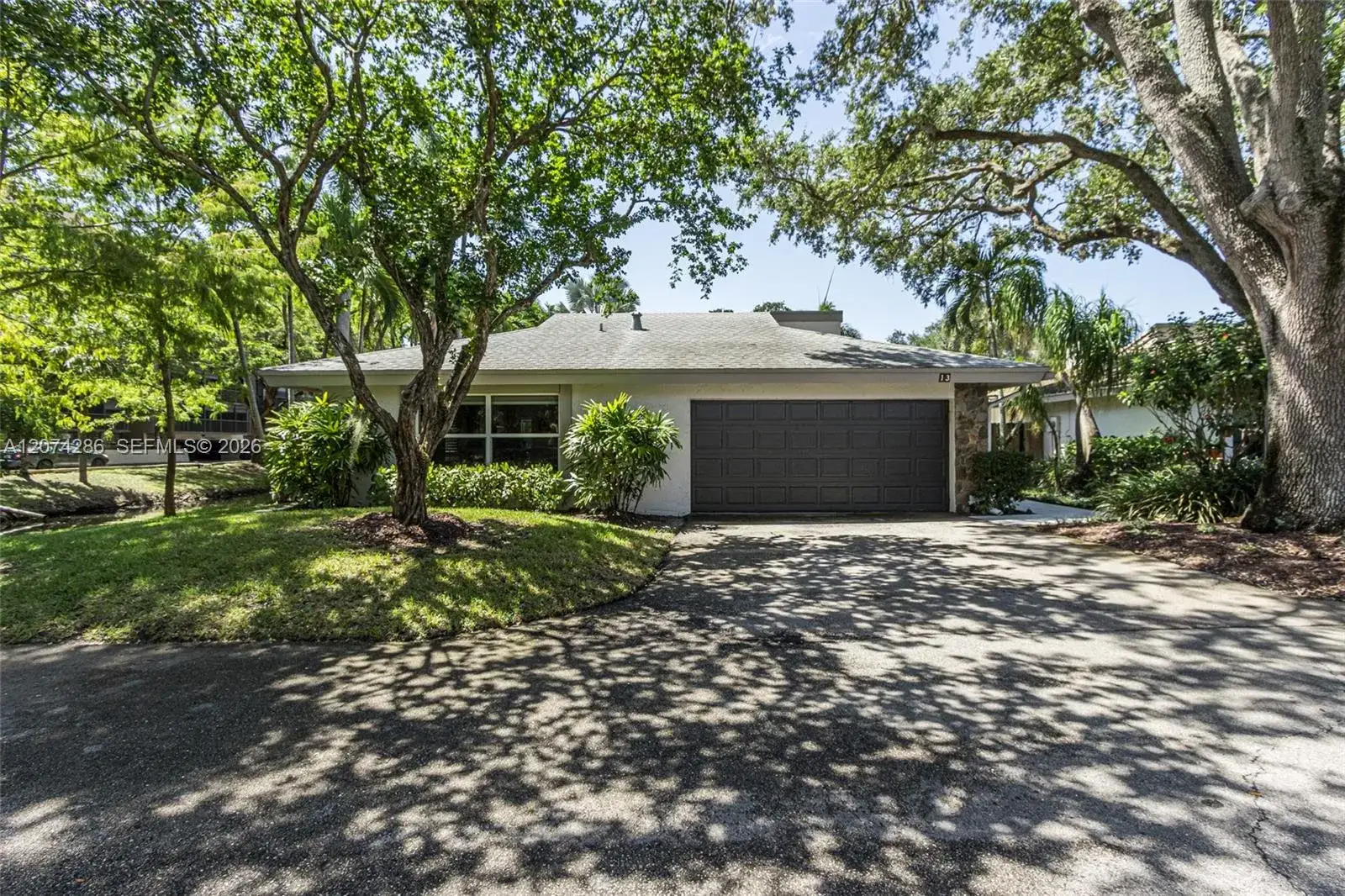 3 bedroom 2 bath Residential for sale at 13 Dogwood Rd, Hollywood FL 33021