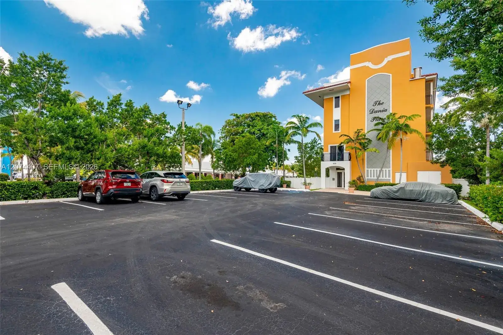 3 bedroom 2 bath Residential for sale at 555 E Dania Beach Blvd # 9, Dania Beach FL 33004