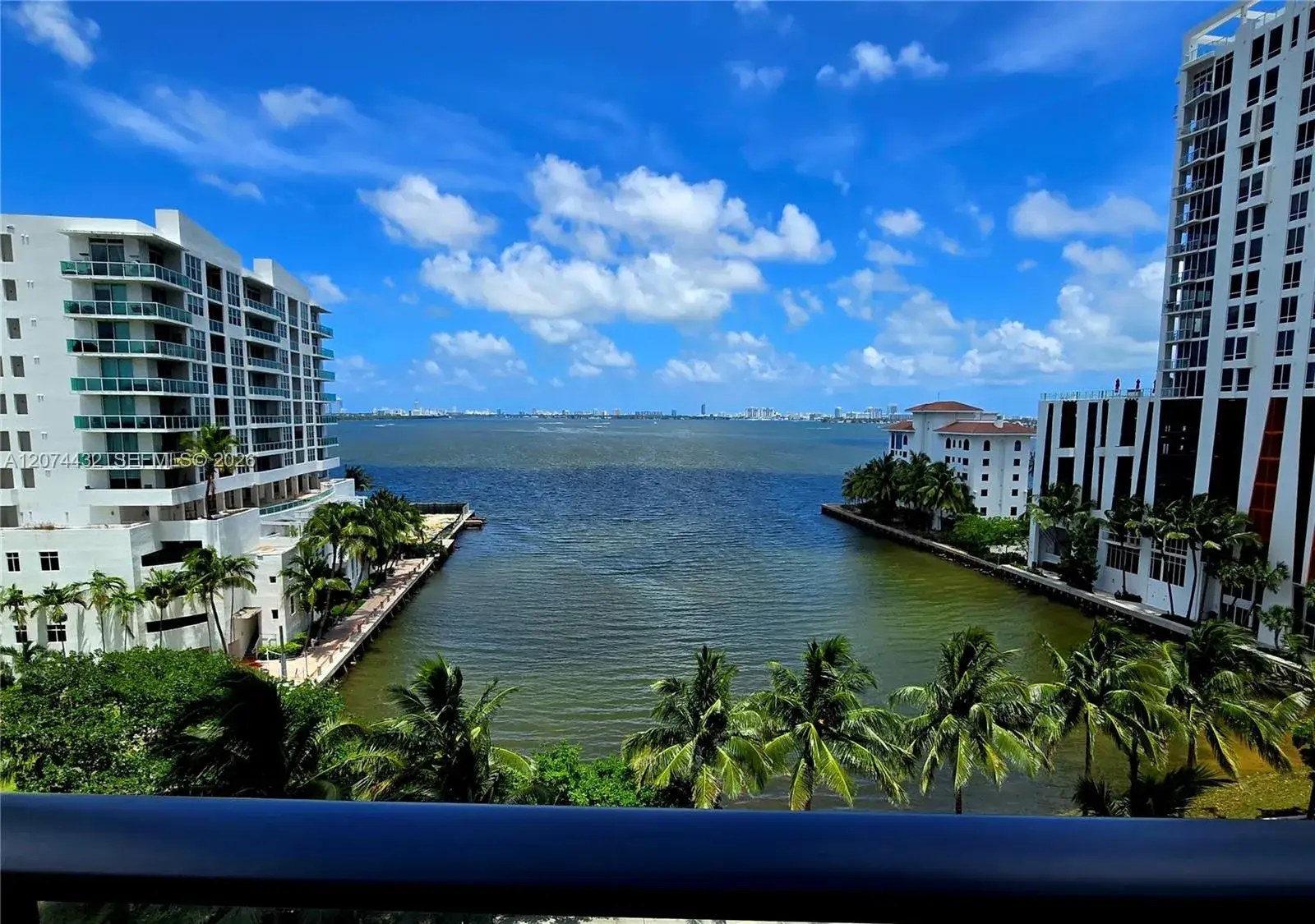 1 bedroom 1 bath Residential Lease for rent at 460 NE 28 ST # 602, Miami FL 33137