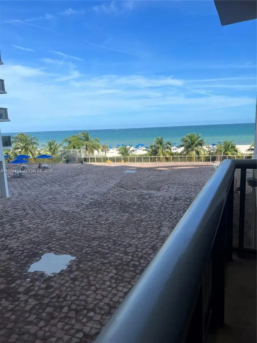 2 bedroom 2 bath Residential Lease for rent at 6039 Collins Ave # 423, Miami Beach FL 33140