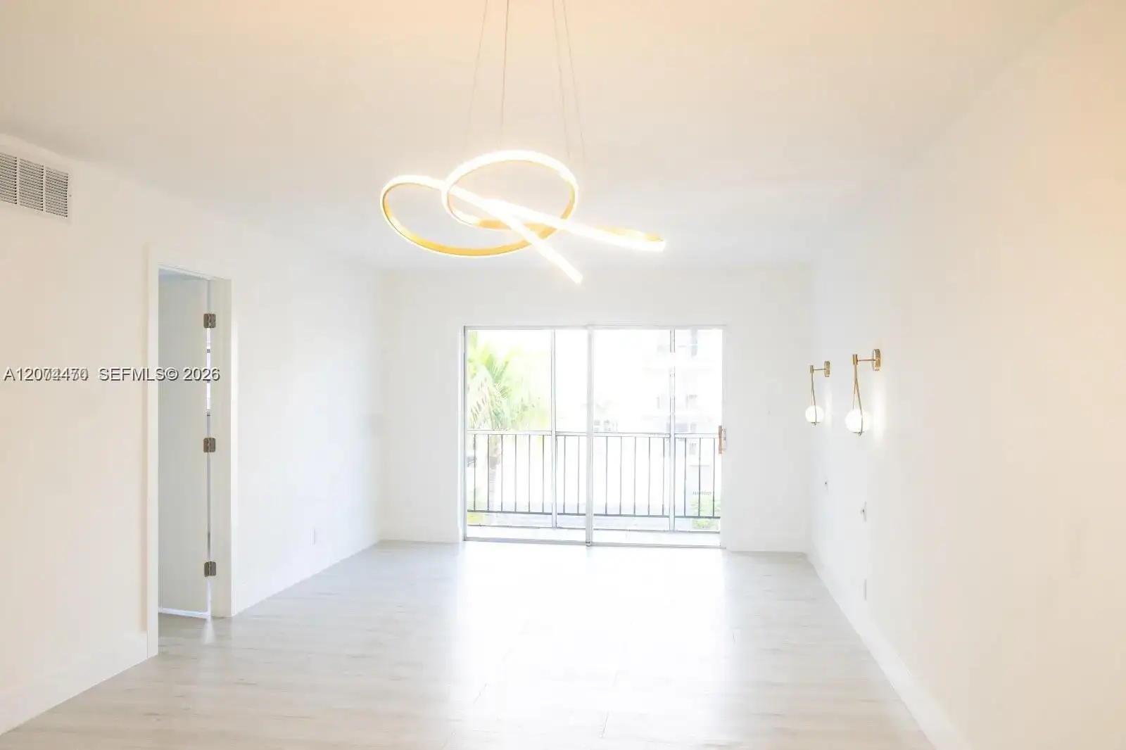 2 bedroom 2 bath Residential for sale at 220 SW 9th Ave # 306, Hallandale Beach FL 33009