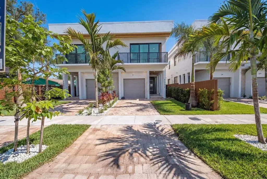 3 bedroom 3 bath Residential for sale at 1334 NE 16 Ter, Fort Lauderdale FL 33304