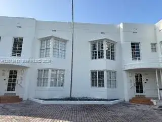 1 bedroom 1 bath Residential Lease for rent at 1457 Meridian Ave # 203, Miami Beach FL 33139