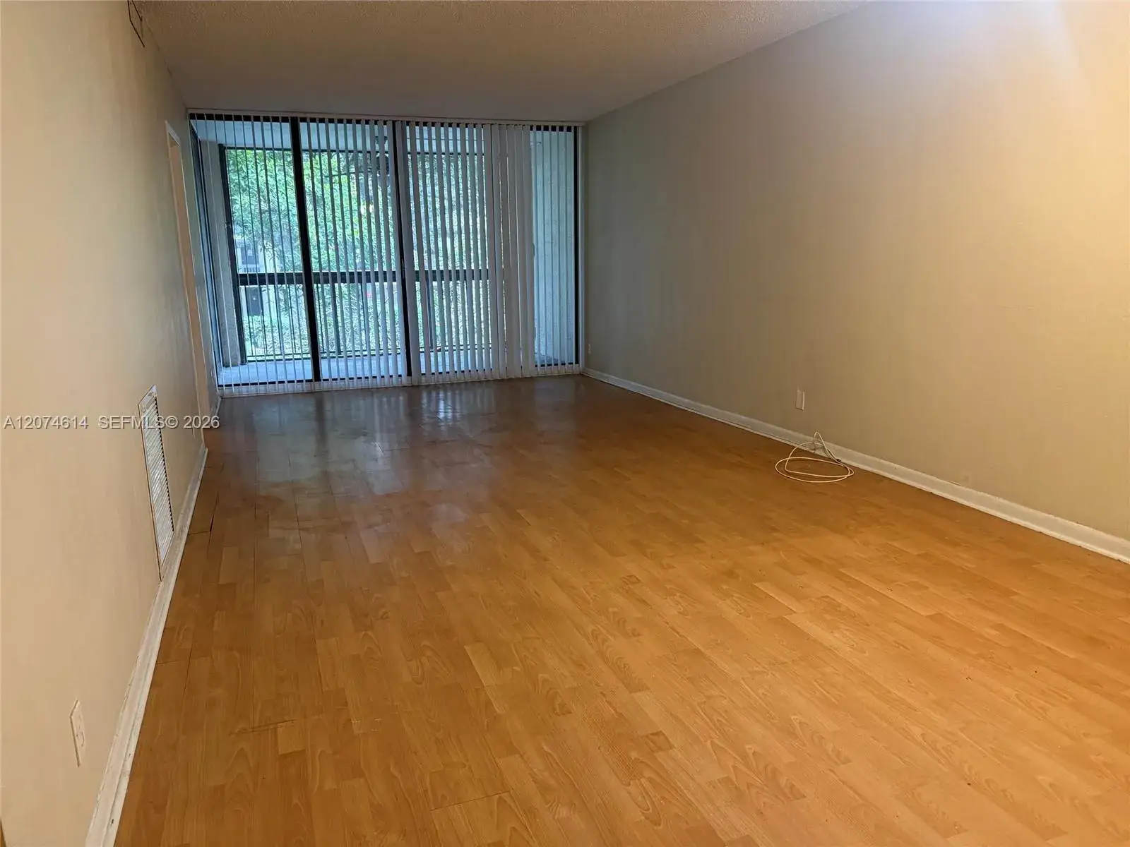 3 bedroom 2 bath Residential for sale at 3100 Riverside Dr # 105, Coral Springs FL 33065