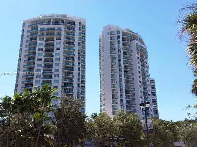 3300 NE 191st St # 502, Aventura FL 33180