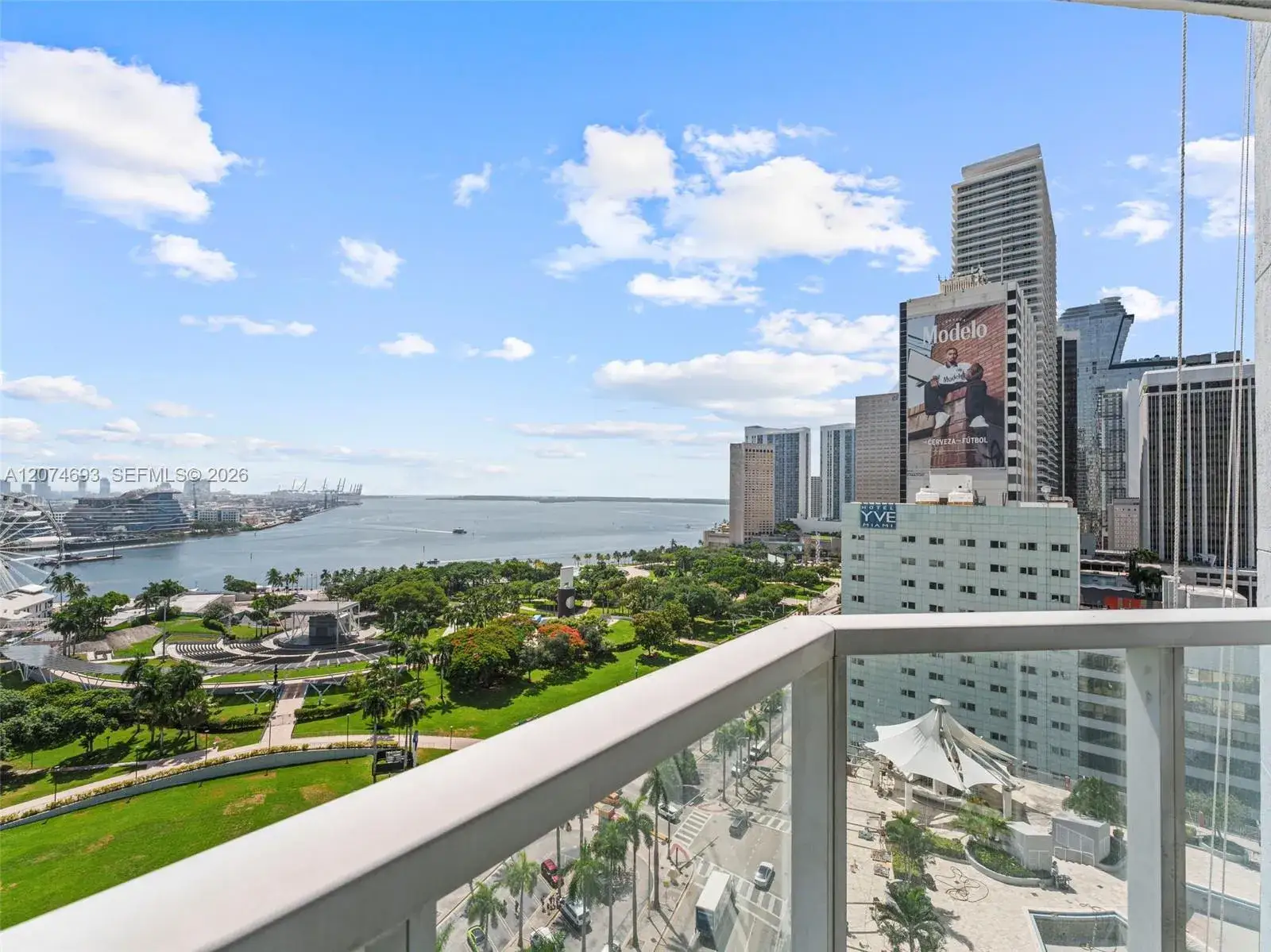 2 bedroom 2 bath Residential Lease for rent at 244 Biscayne Blvd # 1803, Miami FL 33132
