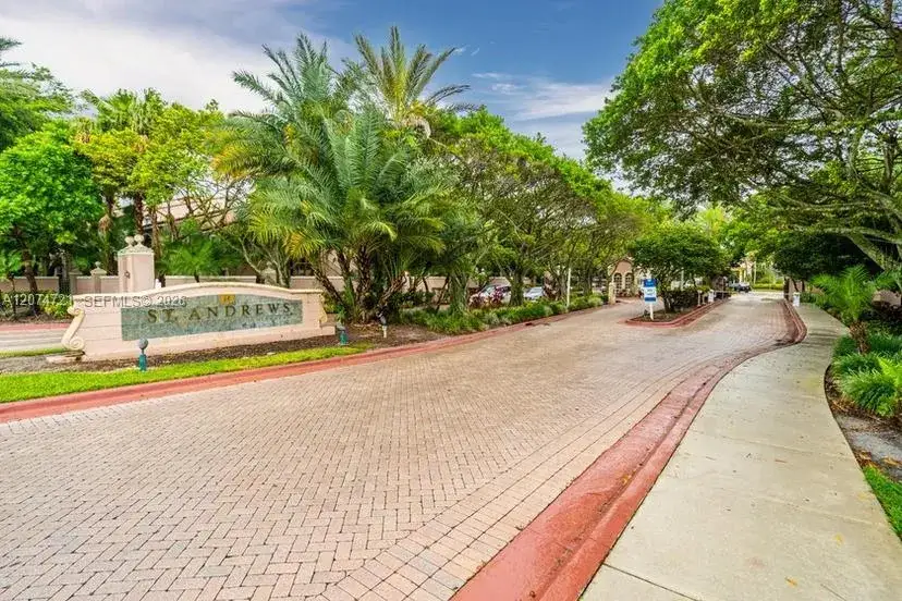1 bedroom 1 bath Residential Lease for rent at 12166 Saint Andrews Pl # 104, Miramar FL 33025