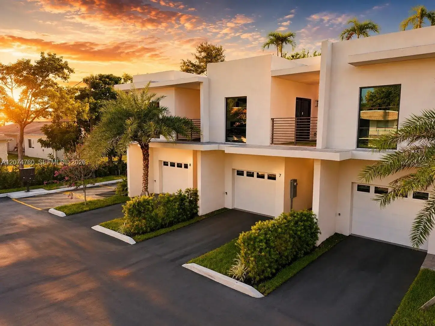 3 bedroom 2 bath Residential for sale at 2511 Pierce St # 7, Hollywood FL 33020