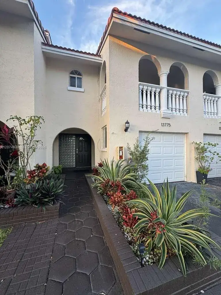 3 bedroom 2 bath Residential Lease for rent at 13775 SW 160th St # 16, Miami FL 33177