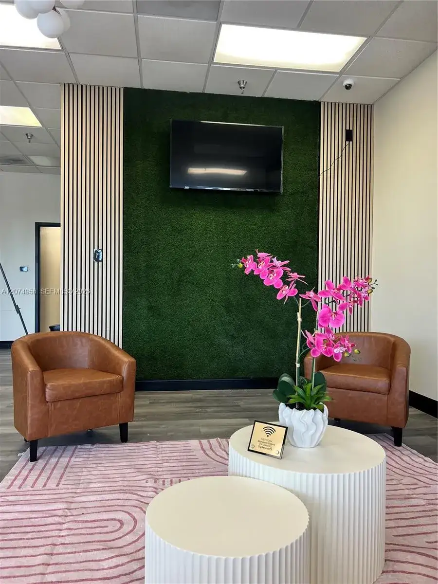 Business Opportunity for sale at 873 E Bloomingdale's ave, Brandon FL 33511