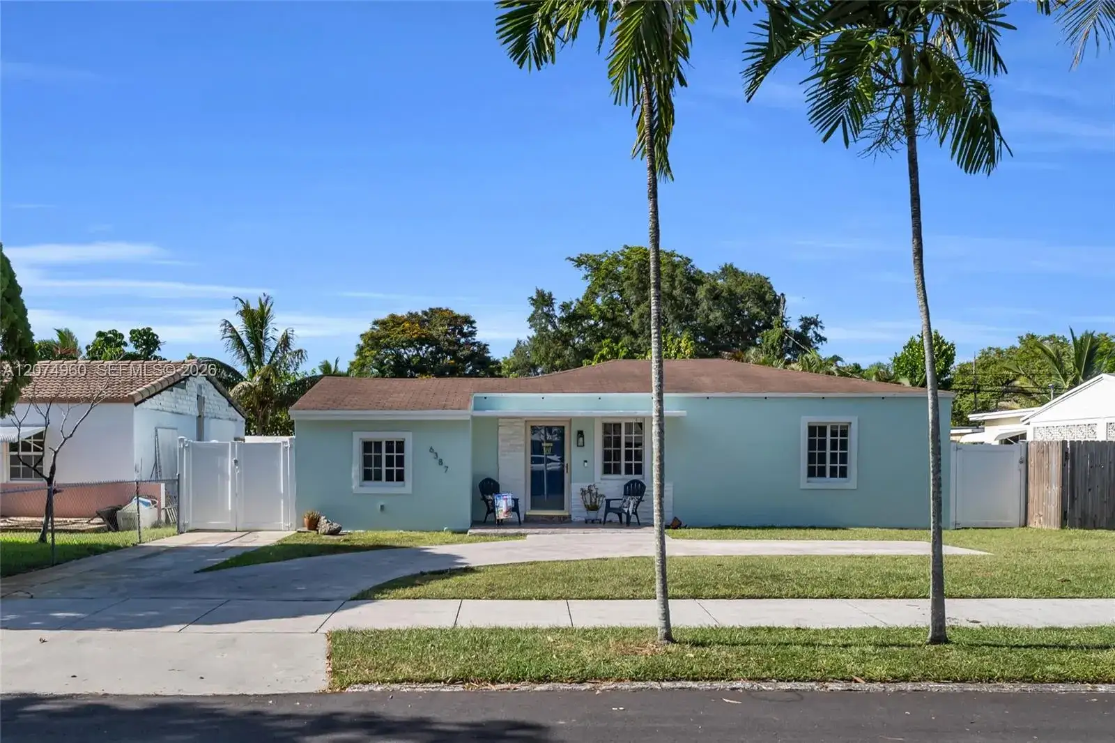 2 bedroom 1 bath Residential for sale at 6387 SW 42nd St, South Miami FL 33155