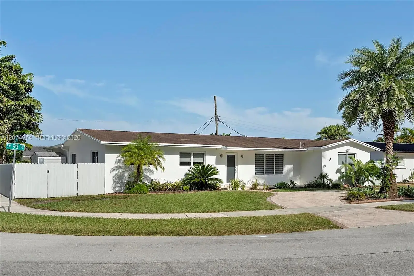 4 bedroom 2 bath Residential Lease for rent at 6305 SW 93rd Pl # 6305, Miami FL 33173