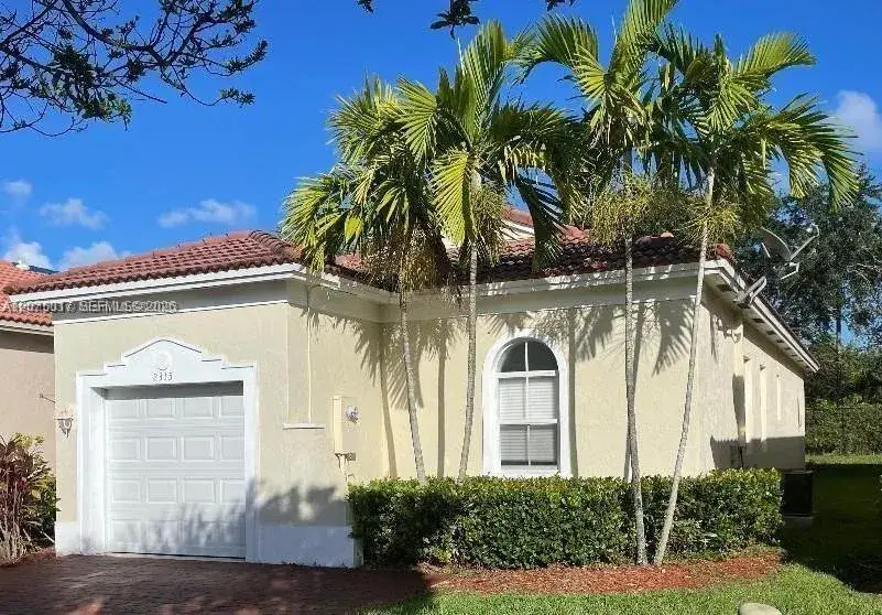 3 bedroom 2 bath Residential Lease for rent at 2315 NE 37th Rd, Homestead FL 33033