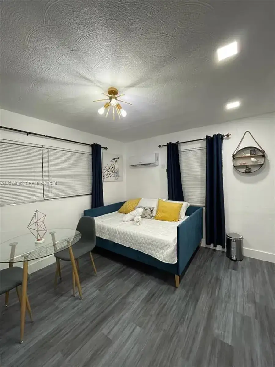 2216 Fillmore St # 4, Hollywood FL 33020