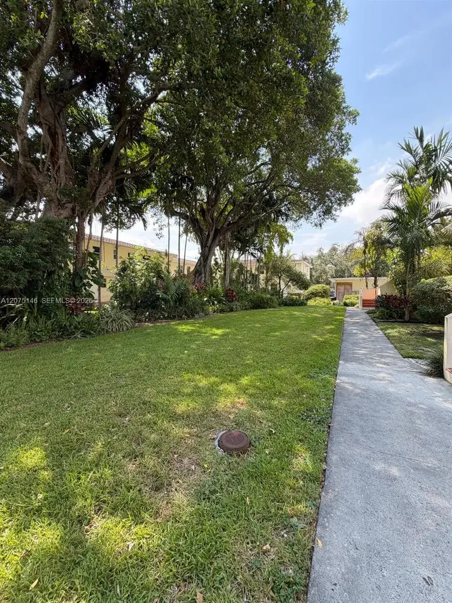 2 bedroom 1 bath Residential Lease for rent at 736 NE 92nd St # 2K, Miami Shores FL 33138