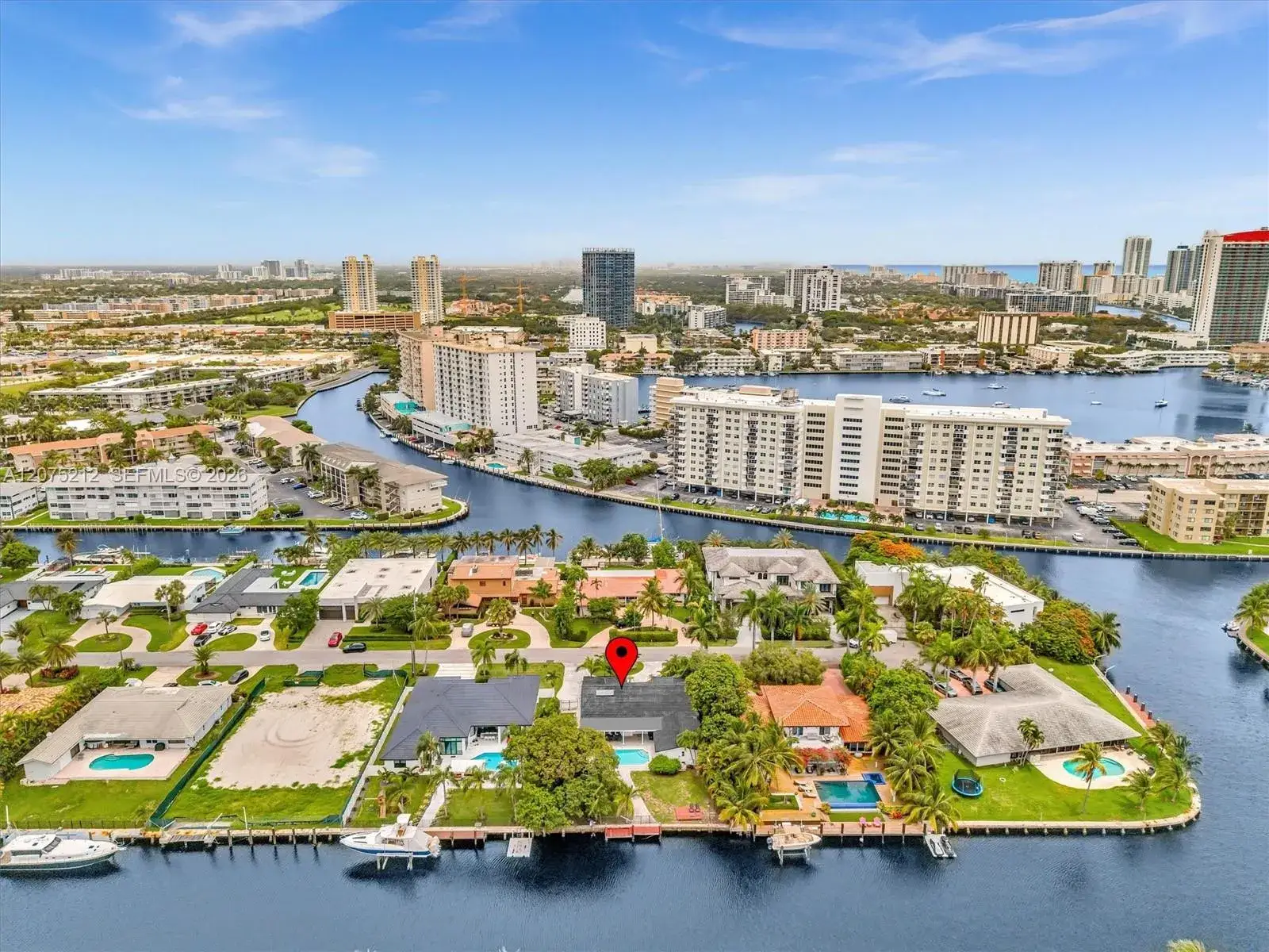 5 bedroom 3 bath Residential Lease for rent at 413 Tamarind Dr, Hallandale Beach FL 33009
