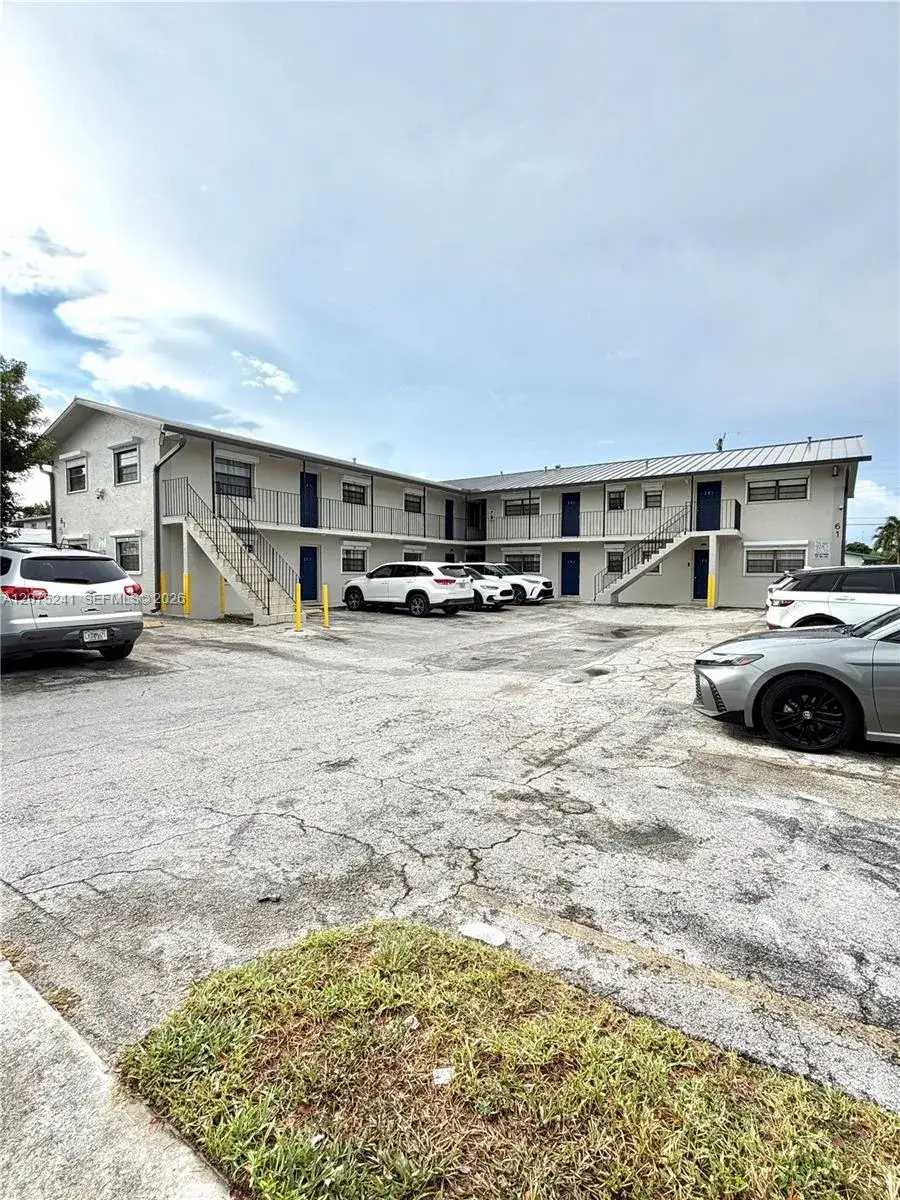 1 bedroom 1 bath Residential Lease for rent at 61 W 23rd St # 205, Hialeah FL 33010