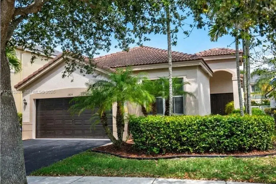 3 bedroom 2 bath Residential Lease for rent at 1804 Aspen Ln # 0, Weston FL 33327