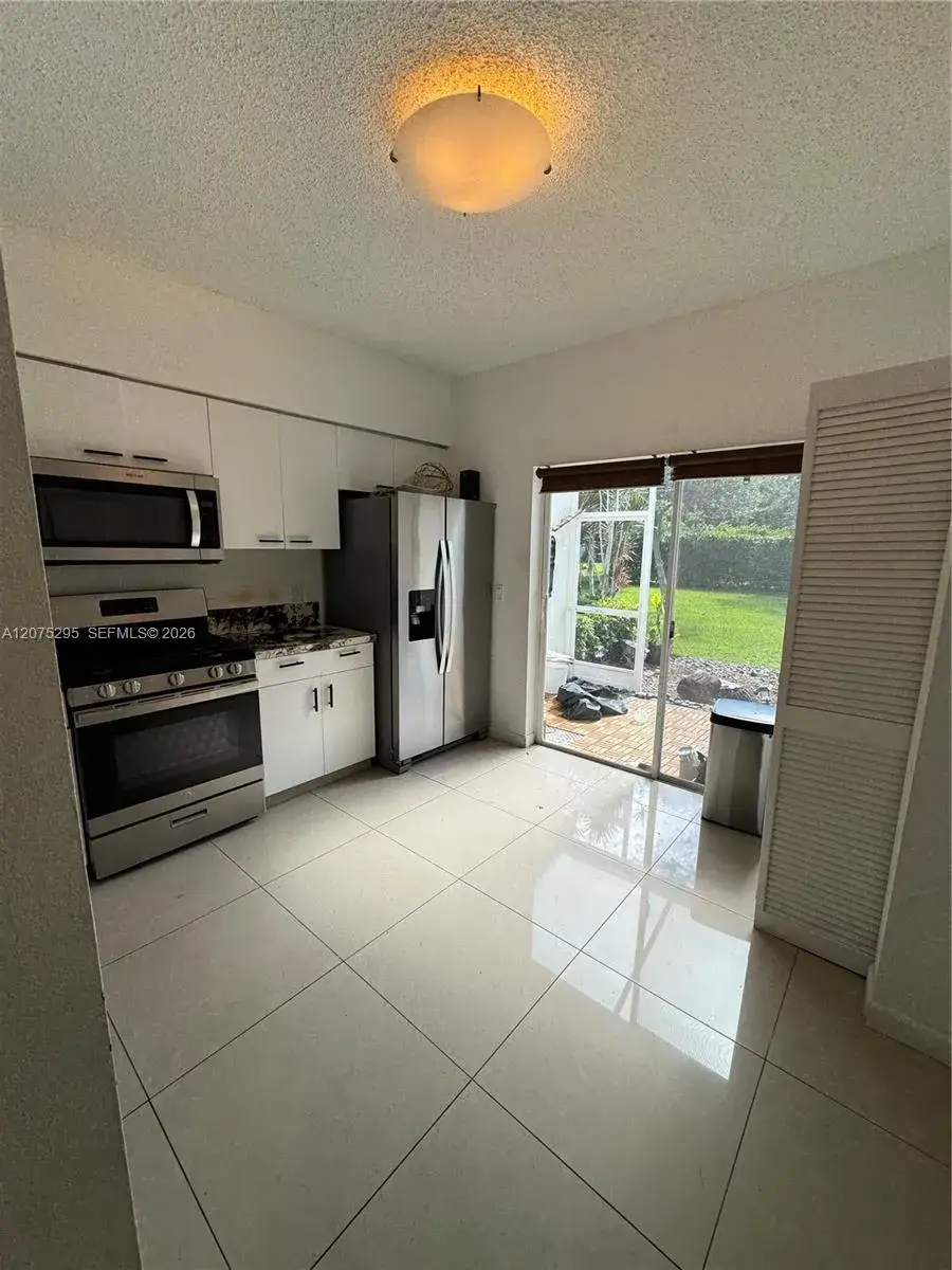 2 bedroom 2 bath Residential Lease for rent at 8207 San Carlos Cir # 8207, Tamarac FL 33321