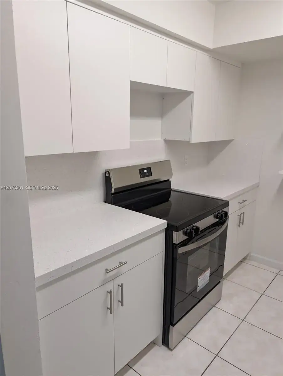 1 bedroom 1 bath Residential Lease for rent at 11855 NE 19th Dr # 46, North Miami FL 33181