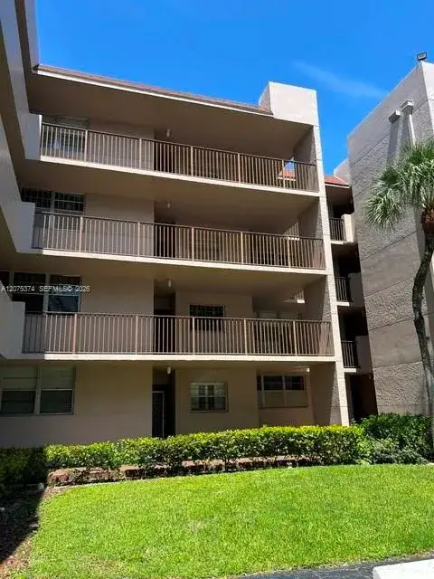 2 bedroom 2 bath Residential Lease for rent at 1811 Sabal Palm Dr # 204, Davie FL 33324