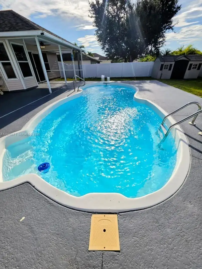 3 bedroom 2 bath Residential for sale at 626 SW 25th Ter, Cape Coral FL 33914