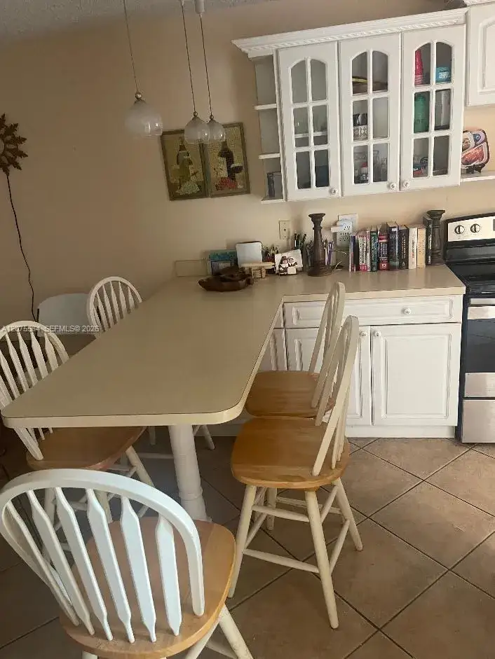 1 bedroom 1 bath Residential for sale at 9400 Sunrise Lakes Blvd # 105, Sunrise FL 33322