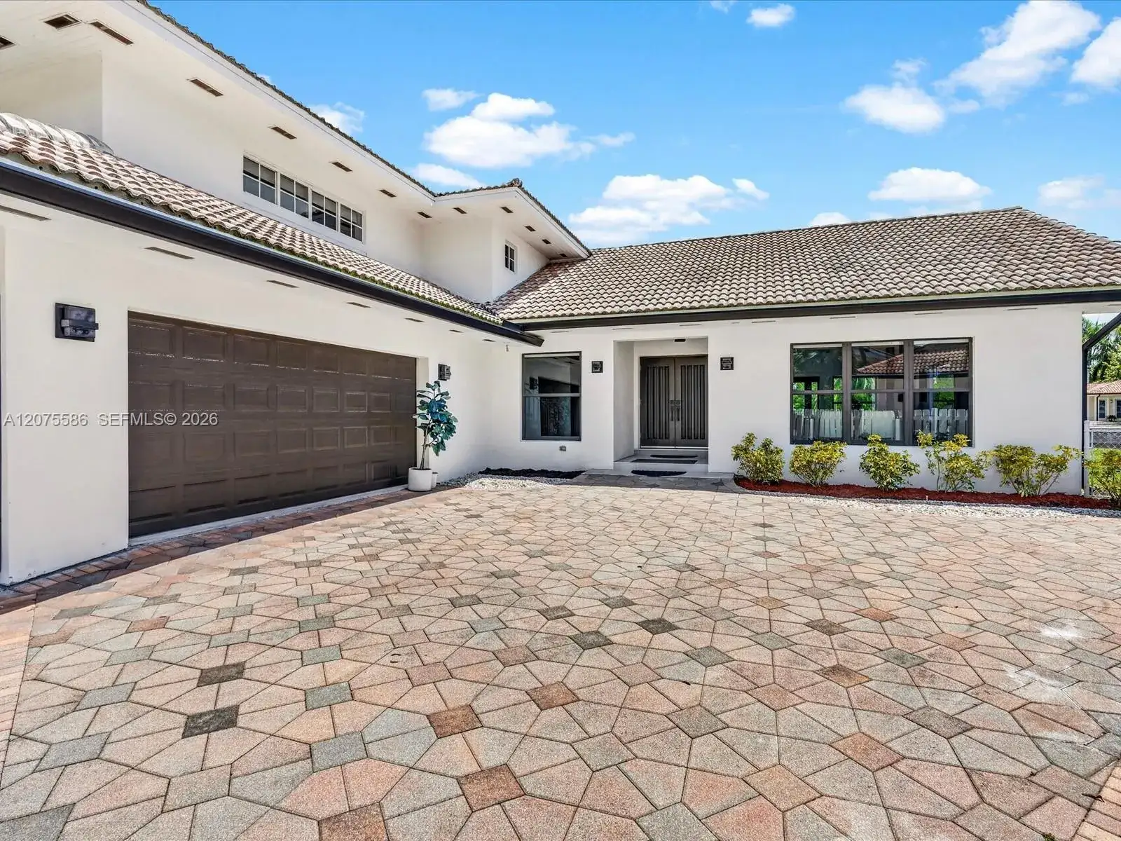 4 bedroom 4 bath Residential Lease for rent at 343 Centre Is, Golden Beach FL 33160