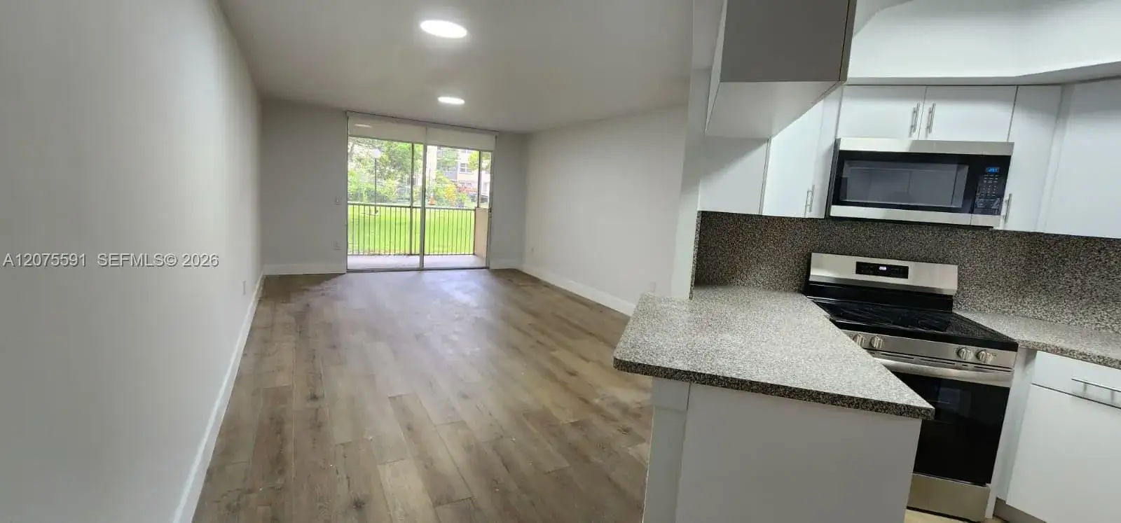 8363 Lake Dr # 108, Doral FL 33166