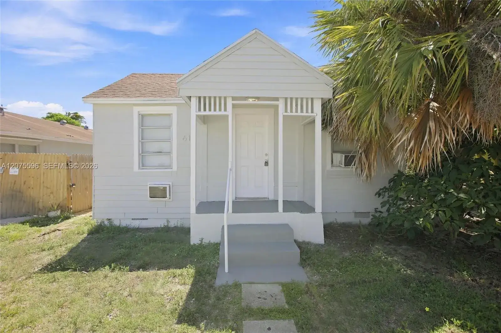 Residential Income for sale at 611 N Broadway, Lantana FL 33462