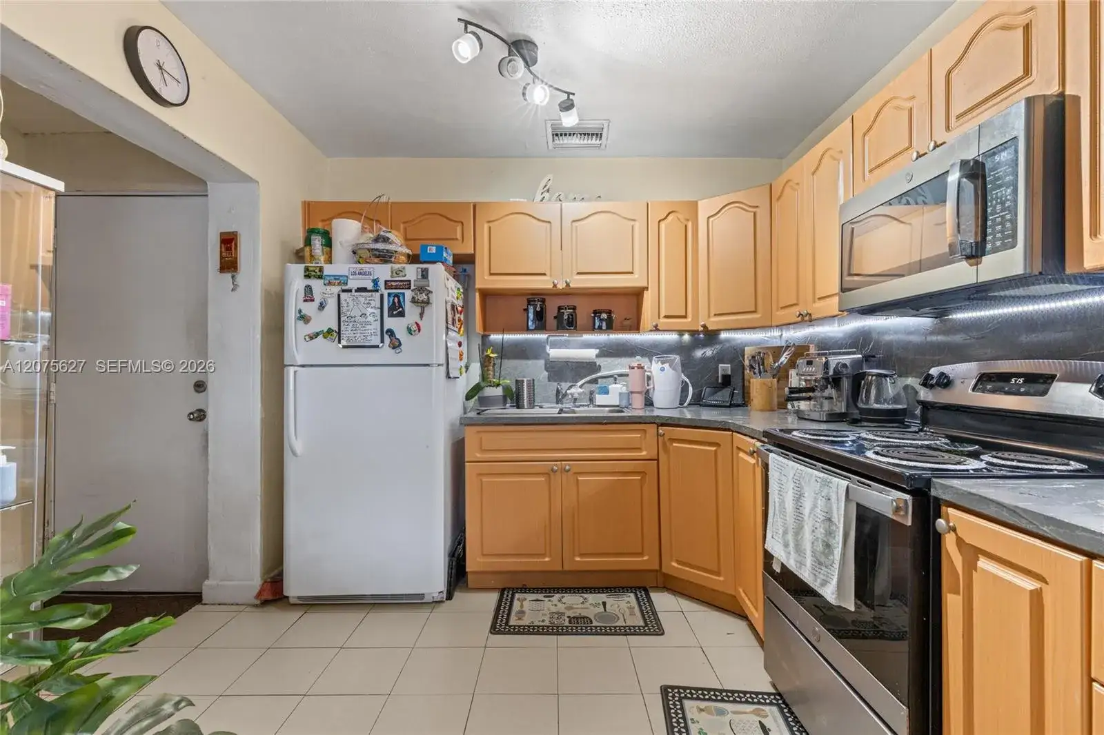 2 bedroom 1 bath Residential for sale at 755 Harem Ave, Opa-Locka FL 33054