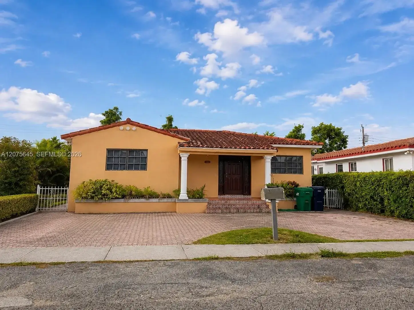 1 bedroom 1 bath Residential Lease for rent at 6488 SW 25th St # 1, Miami FL 33155