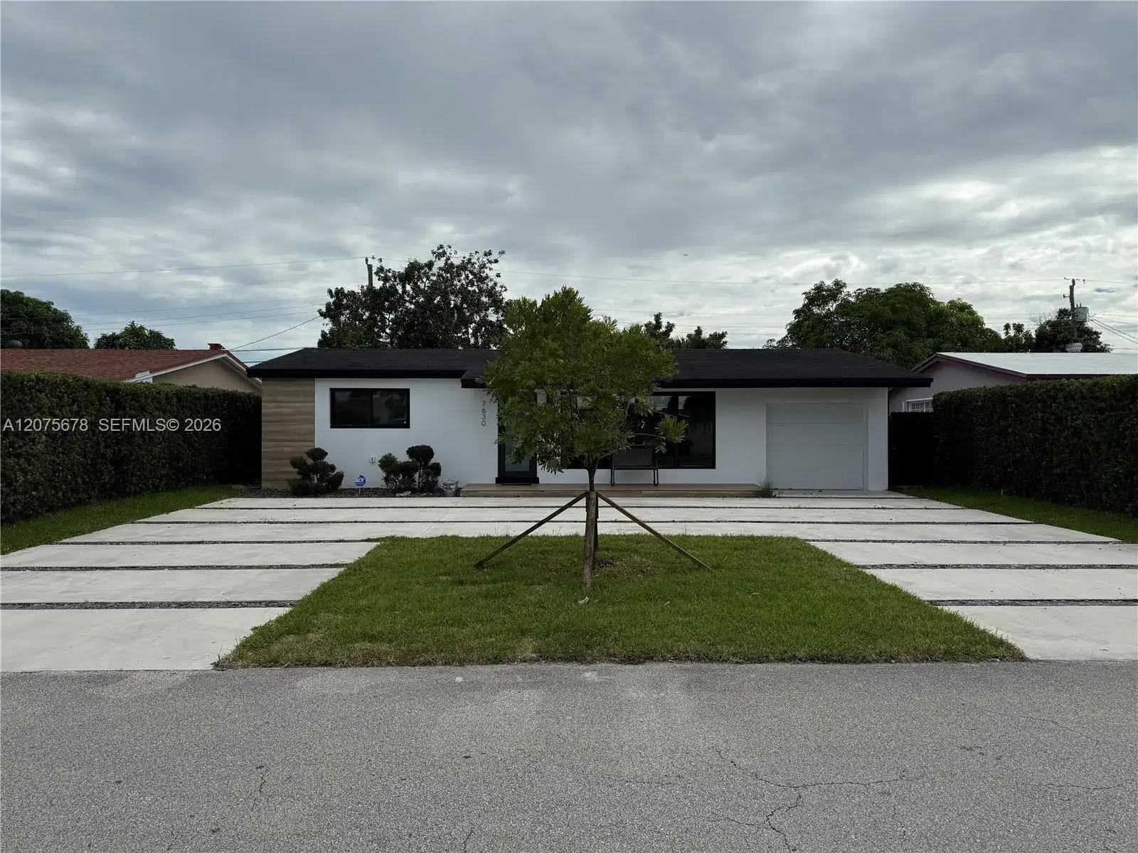 3 bedroom 2 bath Residential for sale at 7630 Venetian St, Miramar FL 33023