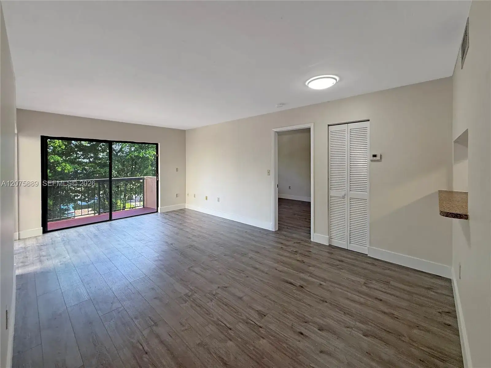 2 bedroom 2 bath Residential Lease for rent at 995 SW 84th Ave # 309, Miami FL 33144