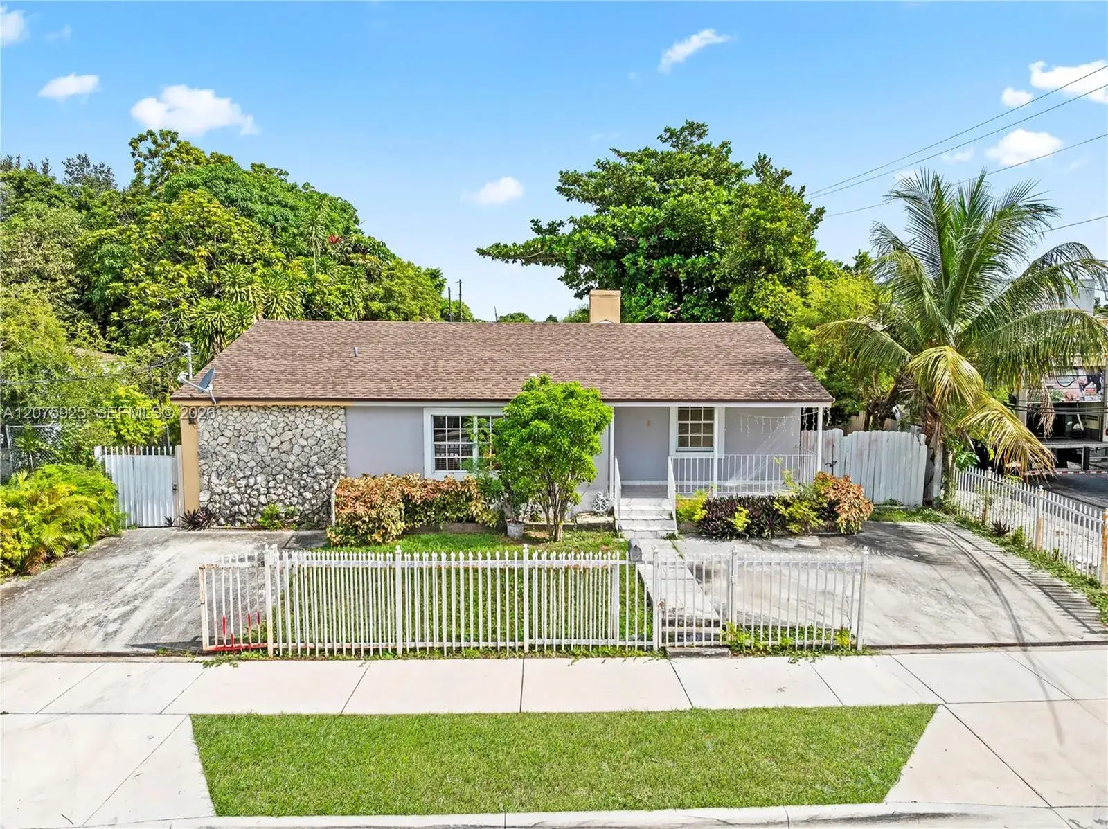 2 bedroom 1 bath Residential for sale at 2723 NW 3rd St, Miami FL 33125