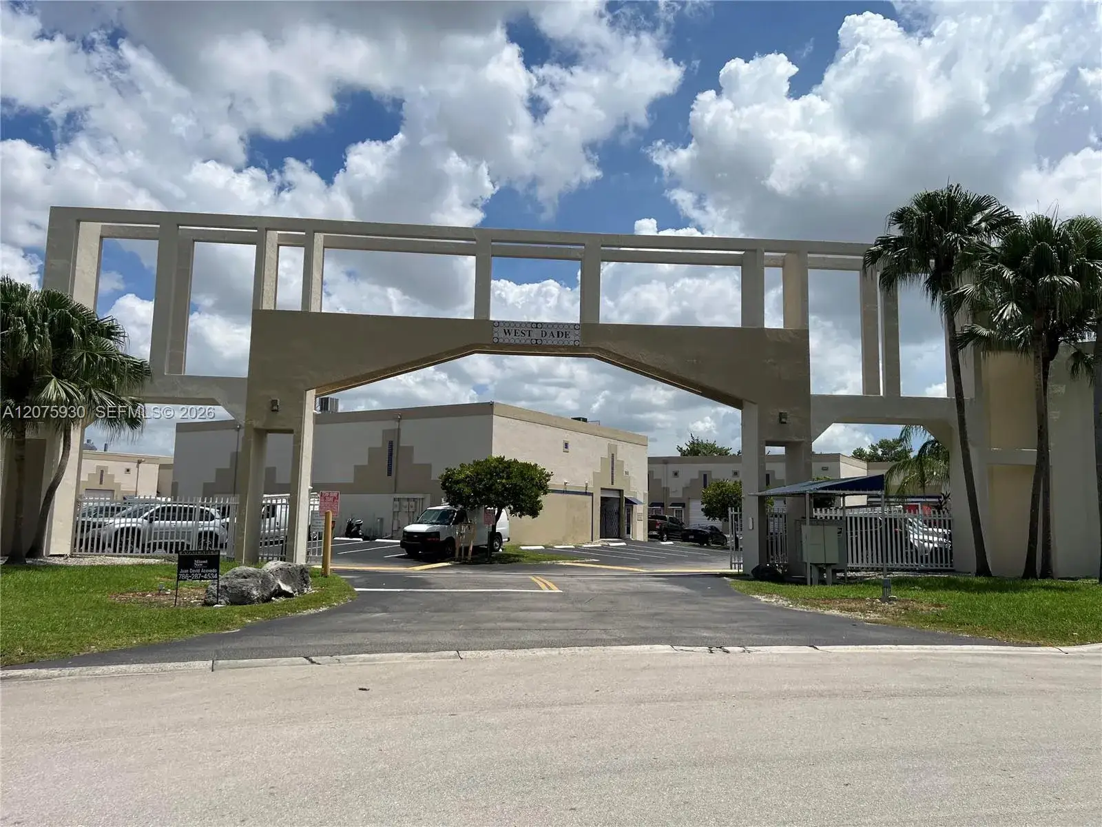 Commercial Sale for sale at 10431 NW 28th St # 104, Doral FL 33172