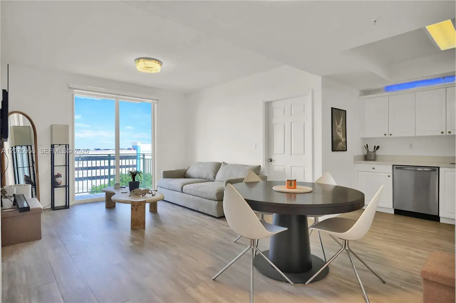 2 bedroom 2 bath Residential for sale at 3500 Coral Way # 1010, Miami FL 33145
