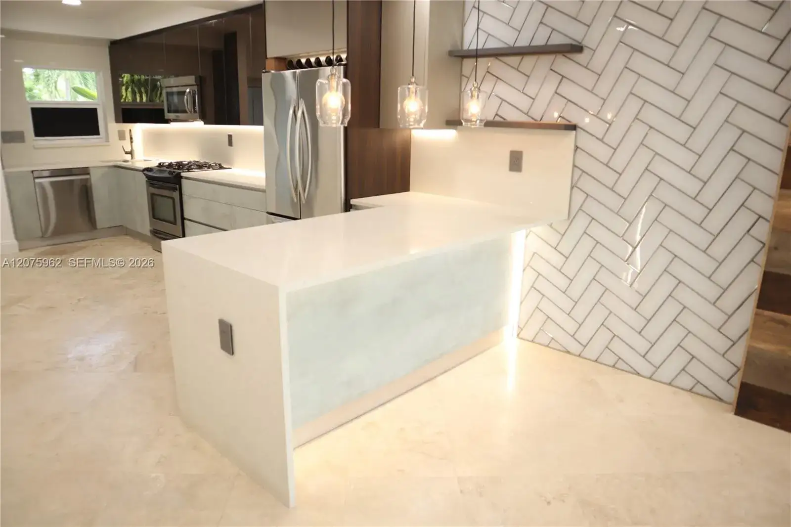 2 bedroom 1 bath Residential Lease for rent at 13105 Ixora Ct # 112, North Miami FL 33181