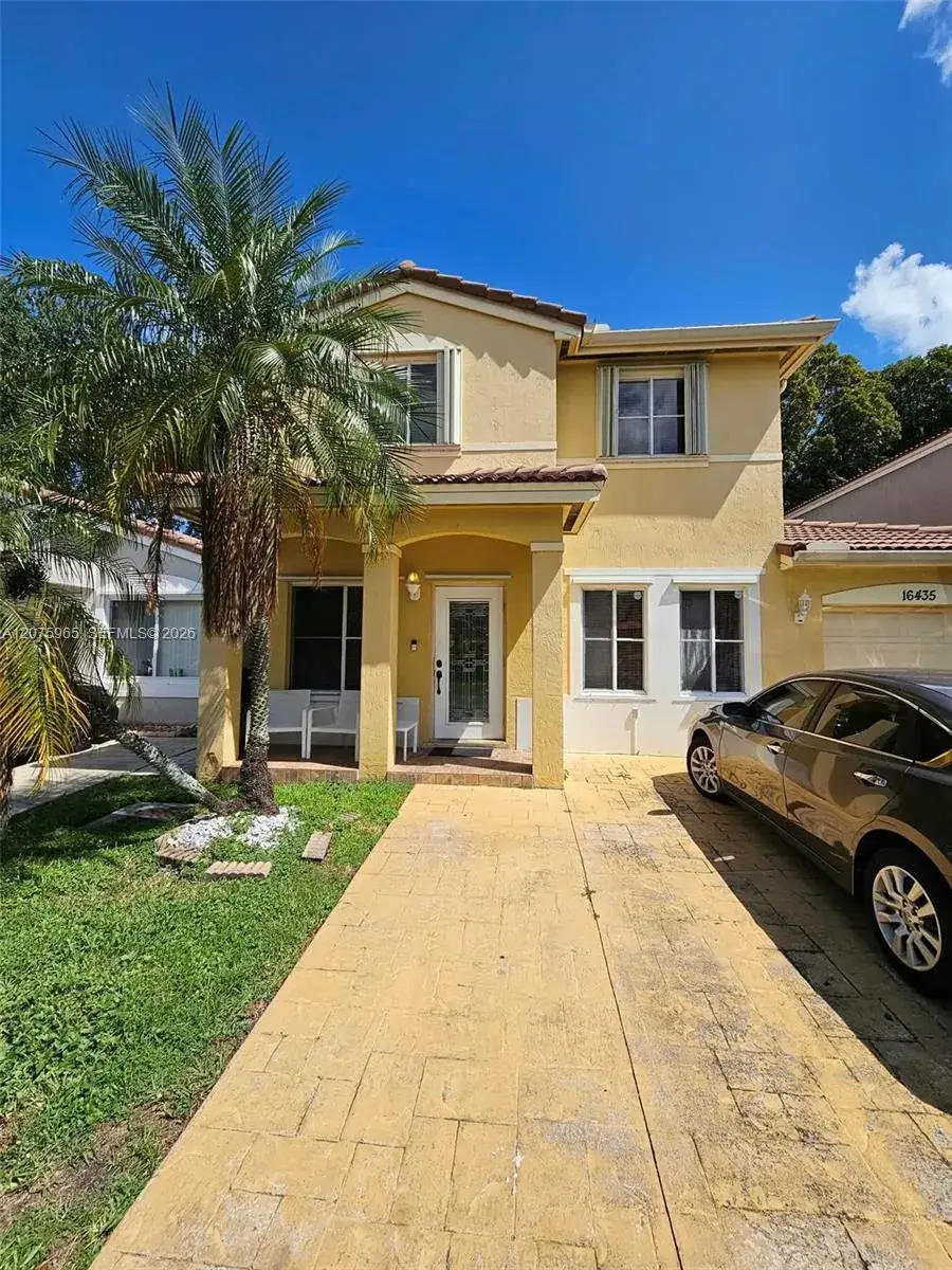 3 bedroom 2 bath Residential Lease for rent at 16435 SW 96th Ter # 16435, Miami FL 33196