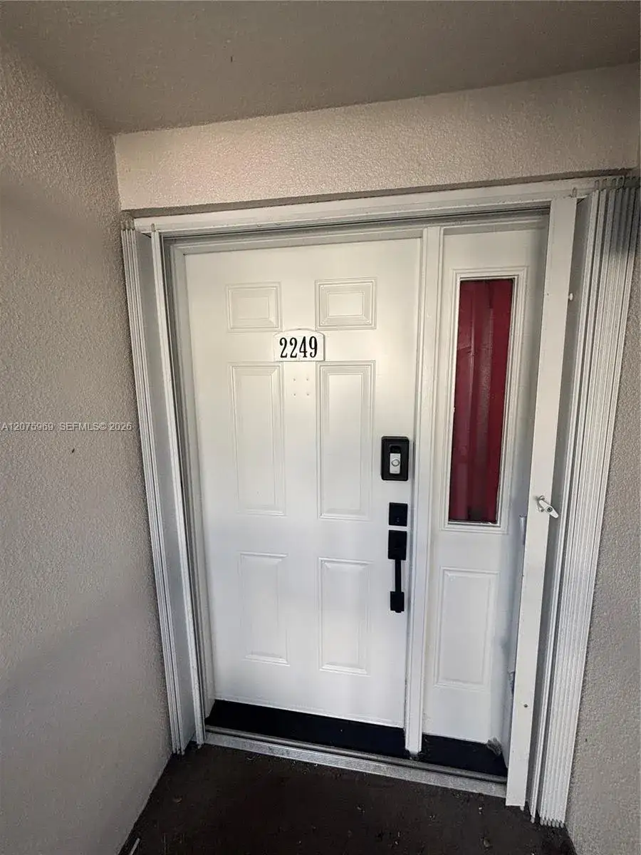 3 bedroom 2 bath Residential for sale at 2249 SE 27th Dr # D, Homestead FL 33035