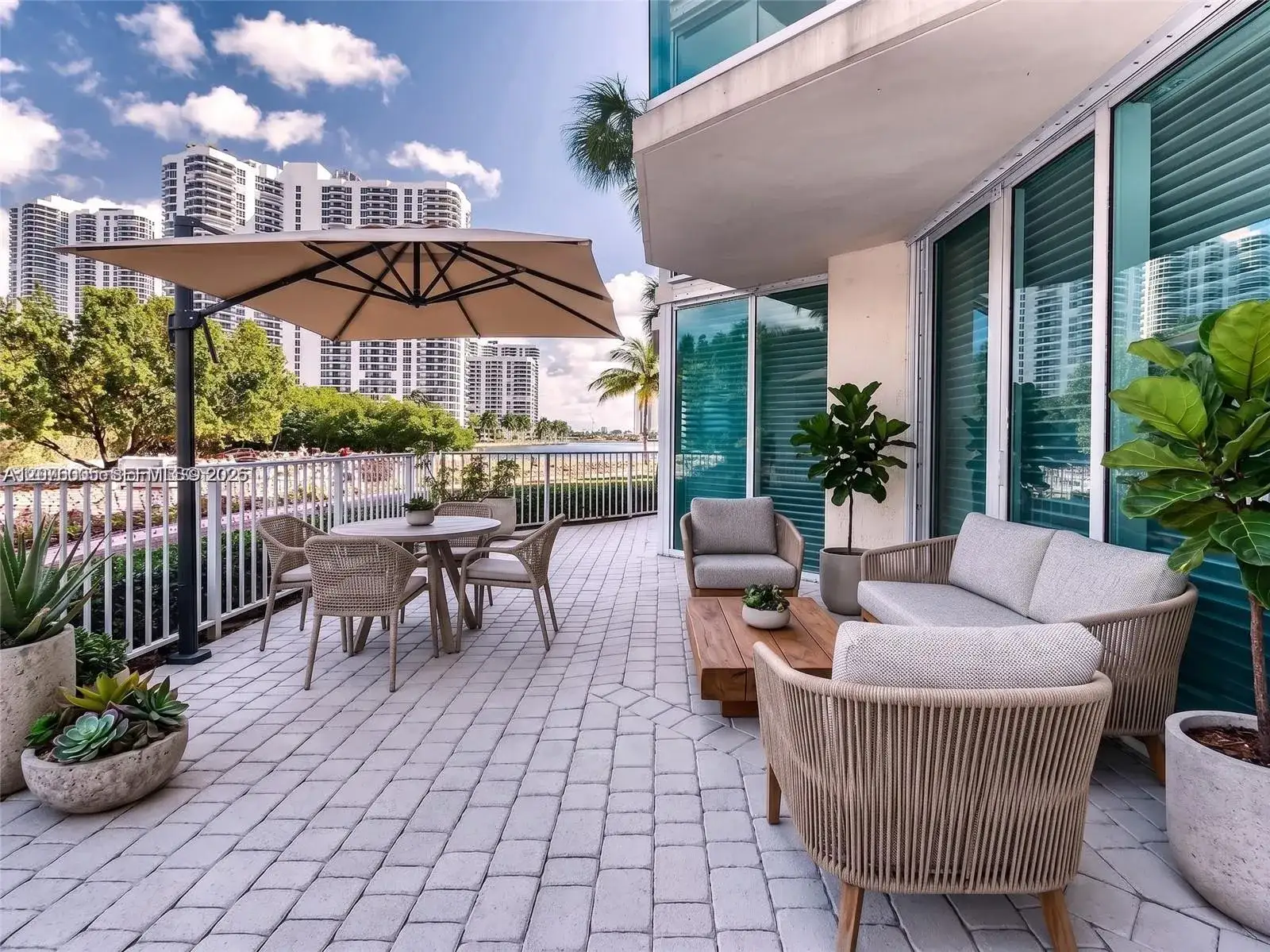 2 bedroom 2 bath Residential for sale at 3370 Hidden Bay Dr # 102, Aventura FL 33180