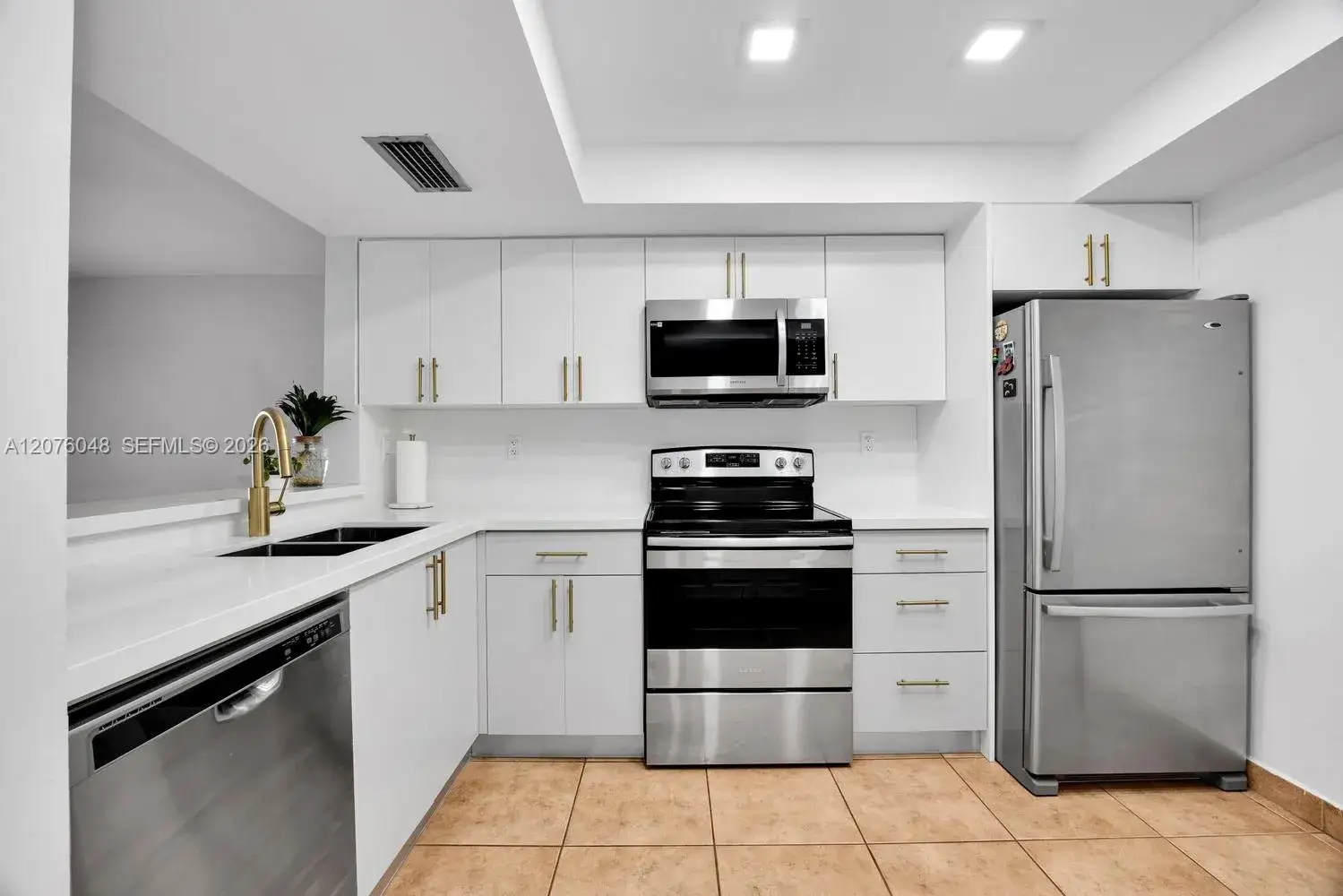 2 bedroom 2 bath Residential Lease for rent at 9280 SW 123rd Ct # 404, Miami FL 33186