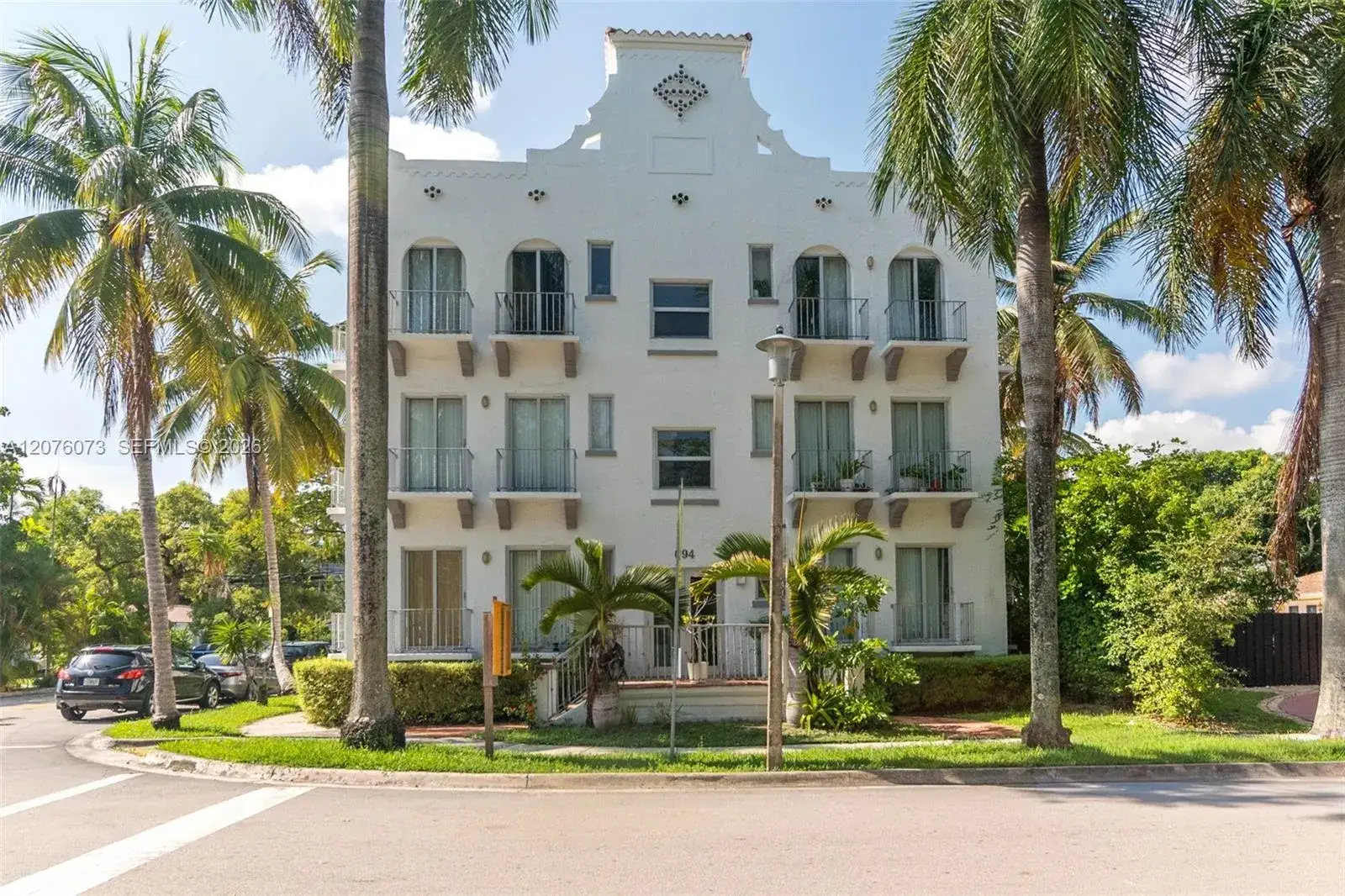 10 bedroom 10 bath Residential Lease for rent at 694 NE 76th St # 3, Miami FL 33138