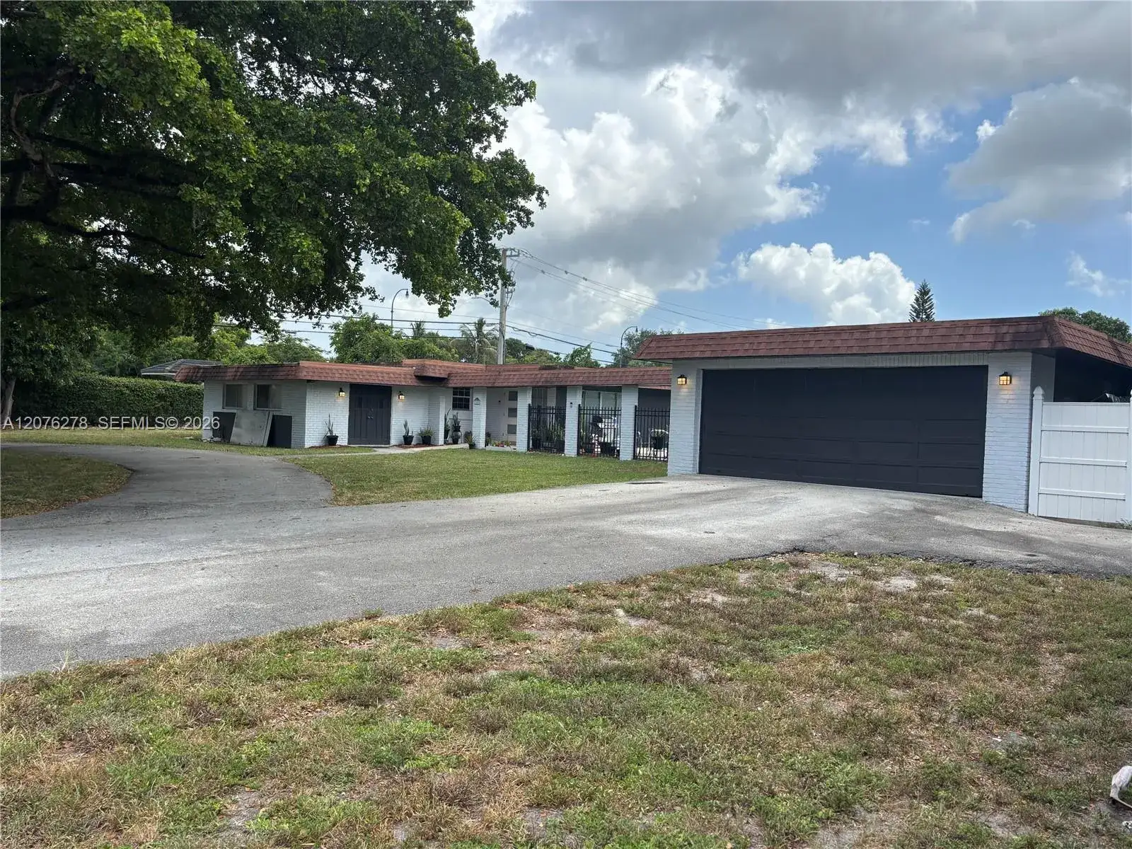 3 bedroom 2 bath Residential for sale at 10 SW 46th Ave, Plantation FL 33317