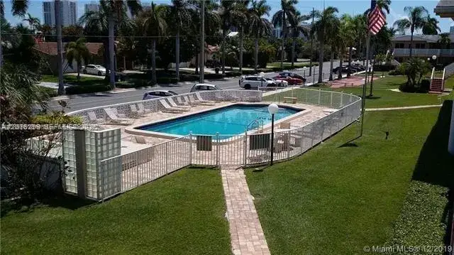 1 bedroom 1 bath Residential Lease for rent at 600 Layne Blvd # 112, Hallandale Beach FL 33009