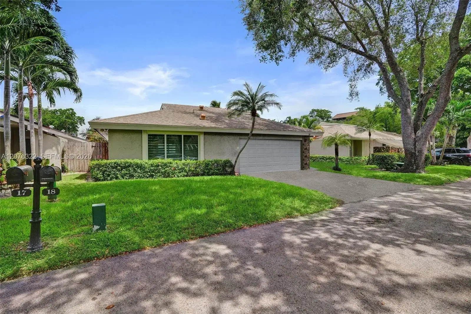 3 bedroom 2 bath Residential for sale at 18 Boxwood Rd, Hollywood FL 33021