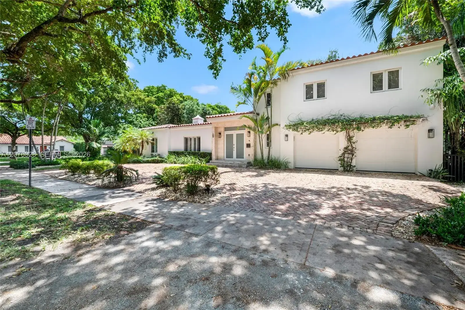 5 bedroom 4 bath Residential Lease for rent at 100 Sarto Ave, Coral Gables FL 33134