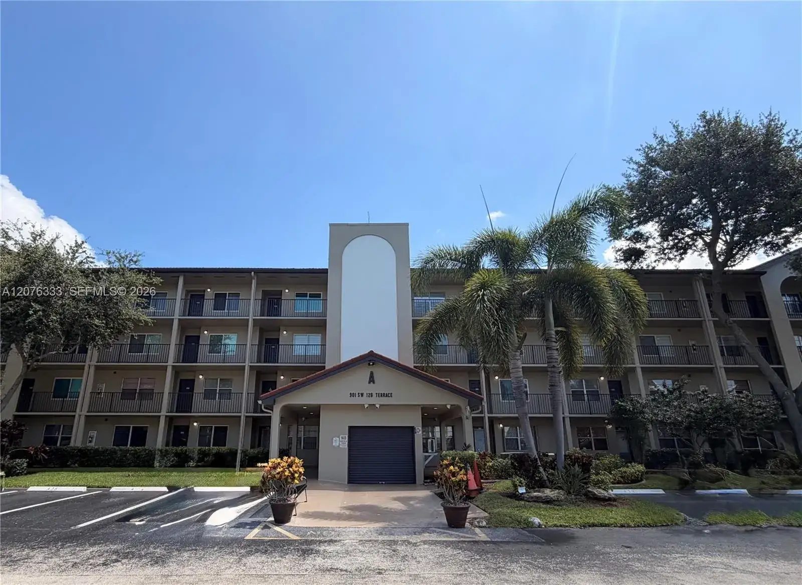 901 SW 128th Ter # 212A, Pembroke Pines FL 33027