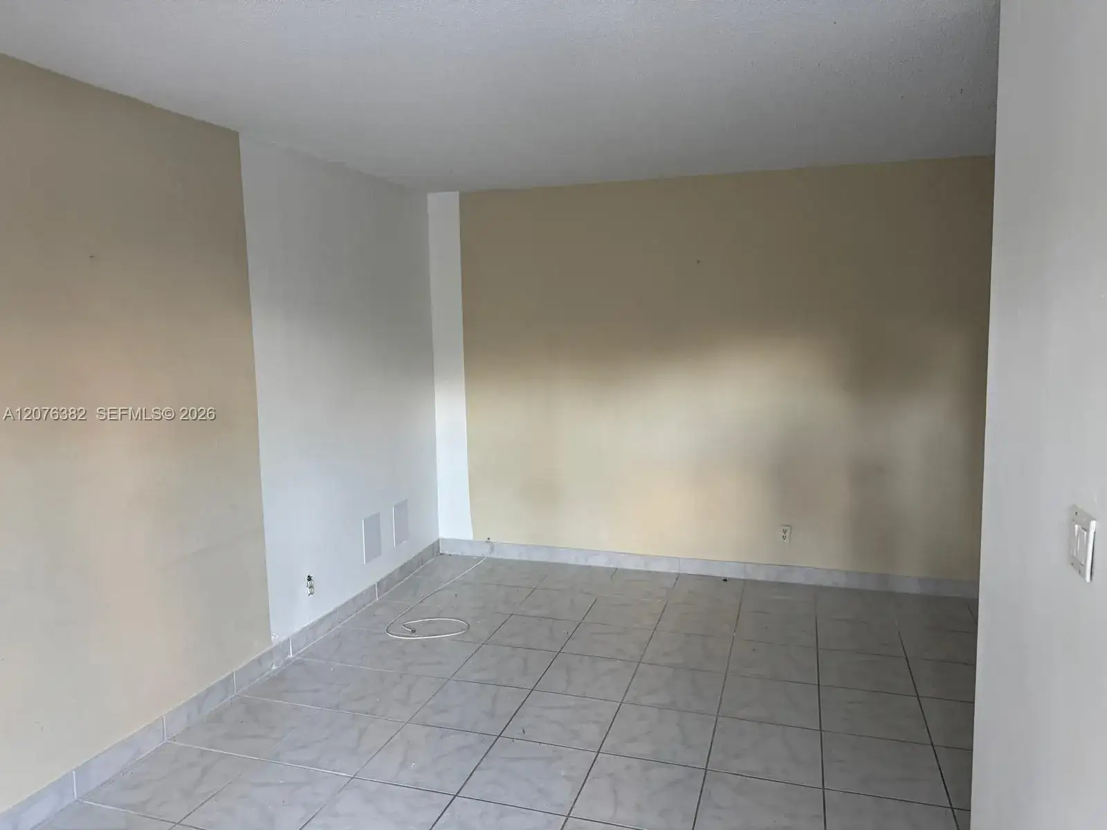 1 bedroom 1 bath Residential for sale at 2145 Pierce St # 116, Hollywood FL 33020