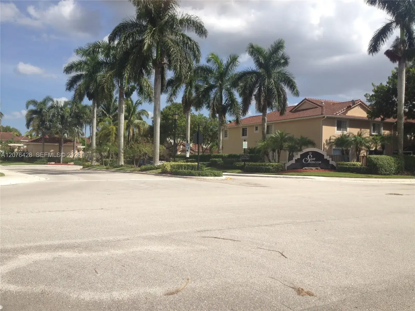 2 bedroom 2 bath Residential Lease for rent at 3870 San Simeon Cir # 0, Weston FL 33331